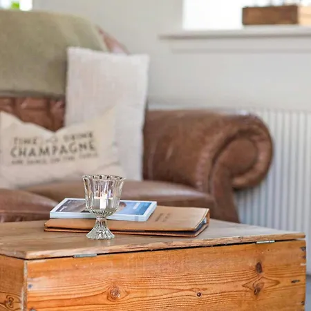 Surrounded By Beautiful Nature And Open Fields Ferienhaus *