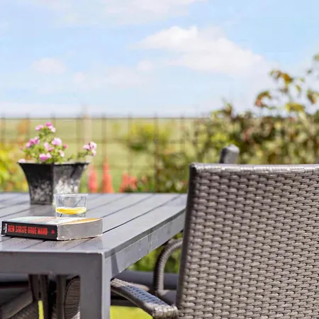 Σπίτι διακοπών Surrounded By Beautiful Nature And Open Fields Ringkøbing
