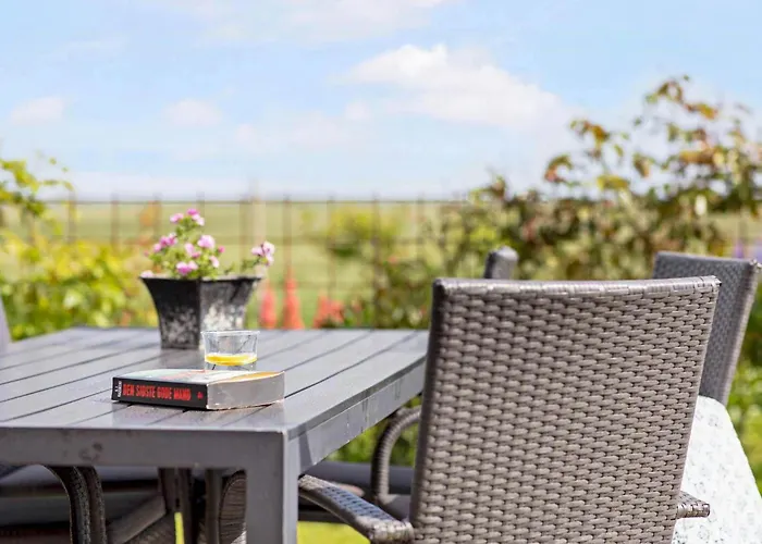 Сasa de vacaciones Surrounded By Beautiful Nature And Open Fields Ringkøbing